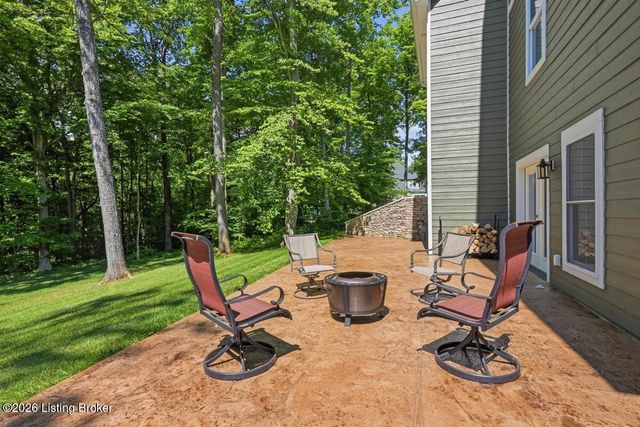 130 Big Blue Ct, Elizabethtown, KY 42701