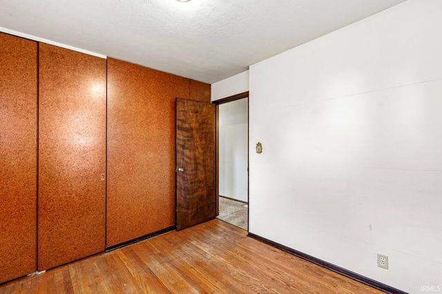 2811 Fredrickson Street, South Bend, IN 46628