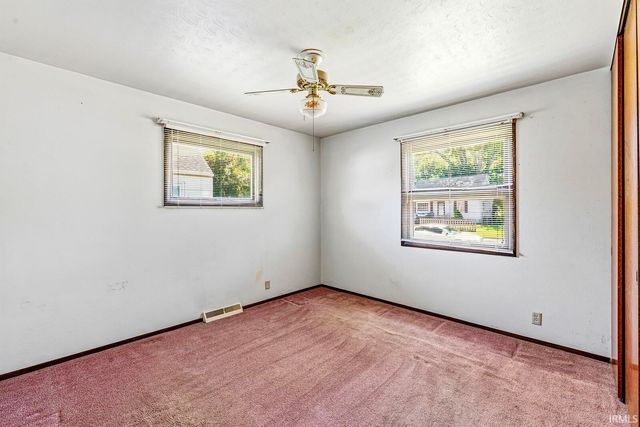 2811 Fredrickson Street, South Bend, IN 46628