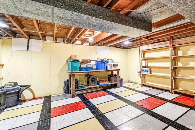 2811 Fredrickson Street, South Bend, IN 46628