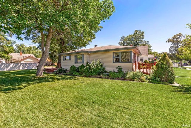 2811 Fredrickson Street, South Bend, IN 46628