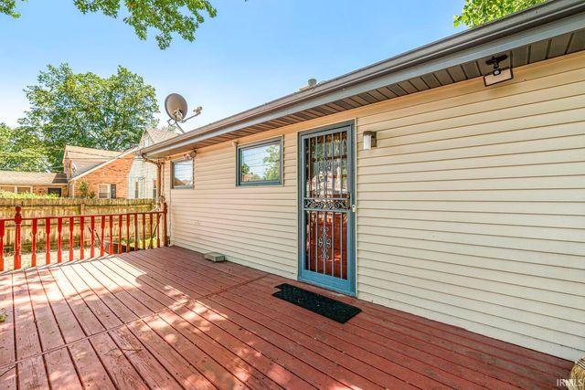 2811 Fredrickson Street, South Bend, IN 46628