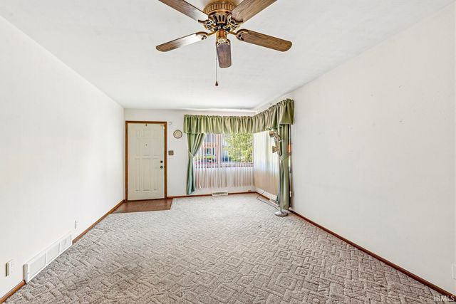 2811 Fredrickson Street, South Bend, IN 46628