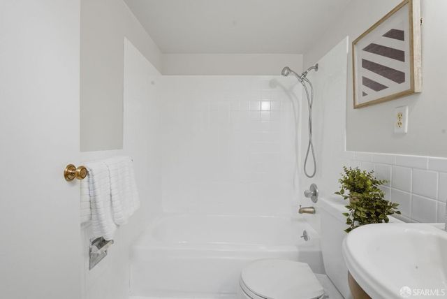 1443 30th Avenue, San Francisco, CA 94122