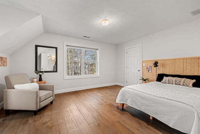 8B Louis Drive, Brookline, NH 03033