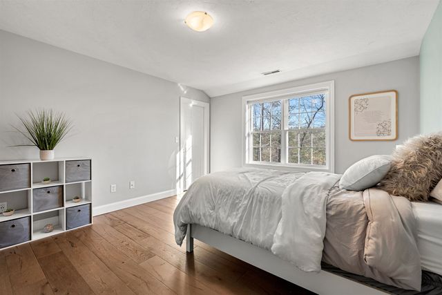 8B Louis Drive, Brookline, NH 03033