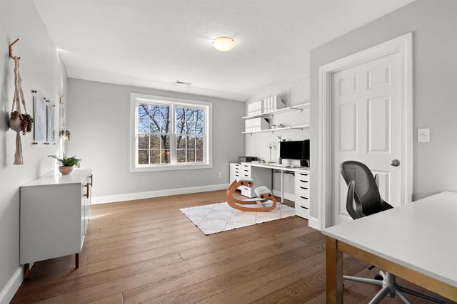 8B Louis Drive, Brookline, NH 03033