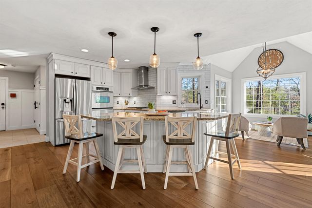 8B Louis Drive, Brookline, NH 03033