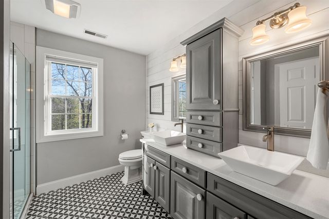 8B Louis Drive, Brookline, NH 03033