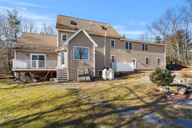 8B Louis Drive, Brookline, NH 03033