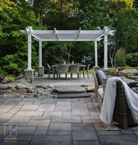 8B Louis Drive, Brookline, NH 03033