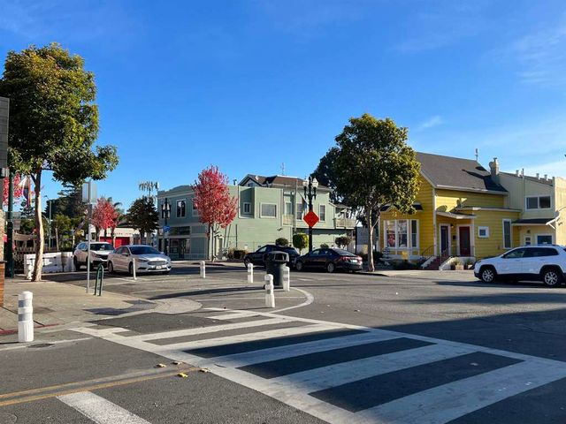 2312 SAN ANTONIO AVE, Alameda, CA 94501