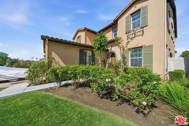 5929 Spelthorne Lane, Los Angeles, CA 90034