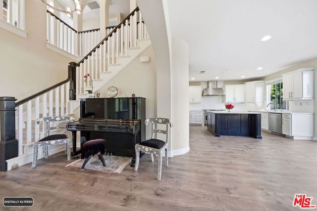 5929 Spelthorne Lane, Los Angeles, CA 90034