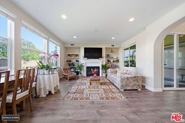 5929 Spelthorne Lane, Los Angeles, CA 90034