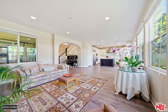 5929 Spelthorne Lane, Los Angeles, CA 90034