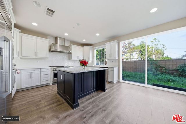 5929 Spelthorne Lane, Los Angeles, CA 90034