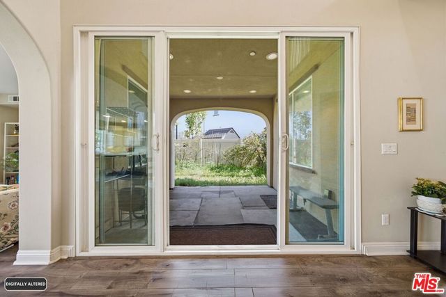 5929 Spelthorne Lane, Los Angeles, CA 90034