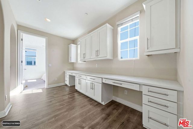 5929 Spelthorne Lane, Los Angeles, CA 90034