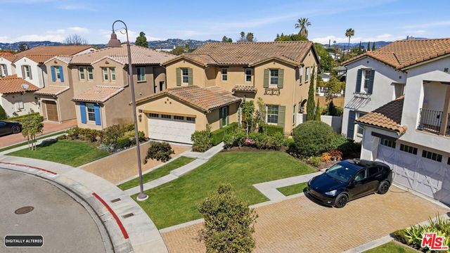 5929 Spelthorne Lane, Los Angeles, CA 90034