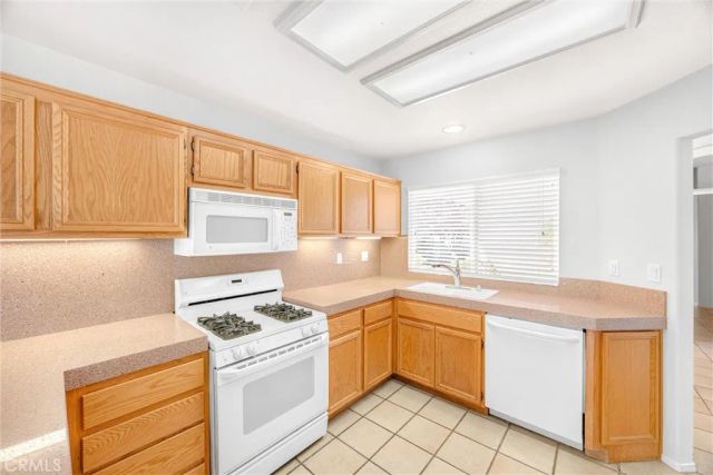 770 Twin Hills Dr, Banning, CA 92220