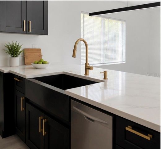 3010 6TH AVENUE S, St Petersburg, FL 33712
