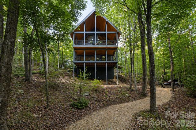 331 Quail Ridge Road, Lake Lure, NC 28746