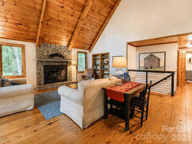 331 Quail Ridge Road, Lake Lure, NC 28746