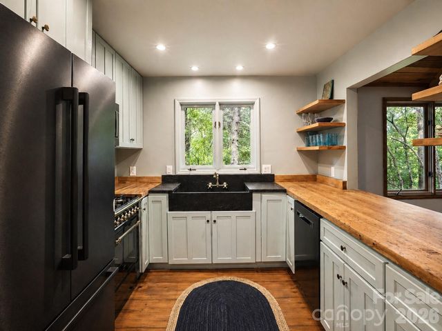 331 Quail Ridge Road, Lake Lure, NC 28746