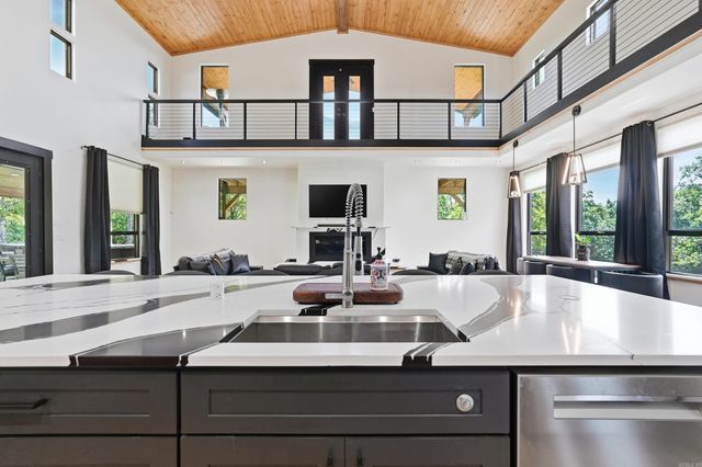 491 Stone Mountain Road, Conway, AR 72032