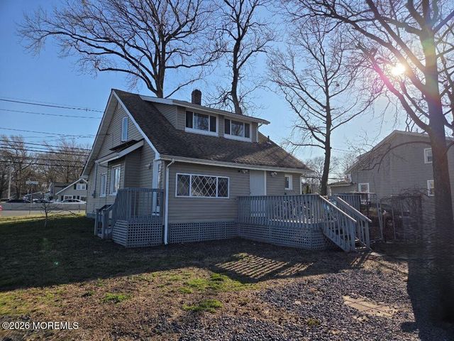 261 State Route 36, Hazlet, NJ 07730
