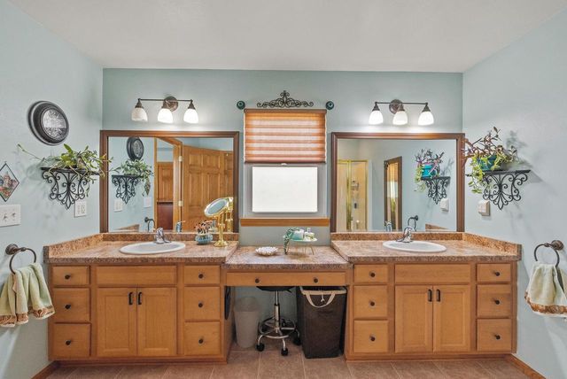 2947 South Gate DRIVE, Hartford, WI 53027