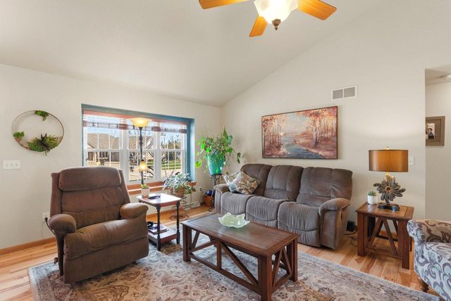 2947 South Gate DRIVE, Hartford, WI 53027