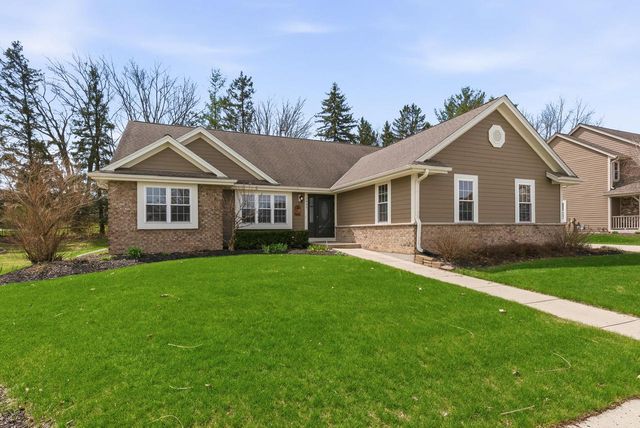 2947 South Gate DRIVE, Hartford, WI 53027