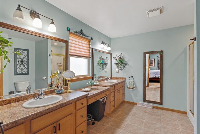 2947 South Gate DRIVE, Hartford, WI 53027