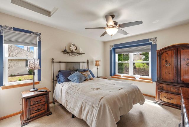 2947 South Gate DRIVE, Hartford, WI 53027