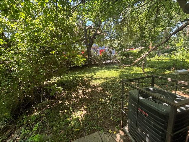 1014 Agnes Avenue, Kansas City, MO 64127
