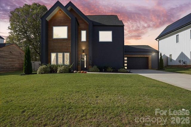 5908 Pepper Bush Lane, Charlotte, NC 28212