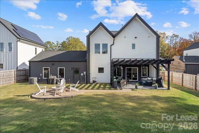 5908 Pepper Bush Lane, Charlotte, NC 28212