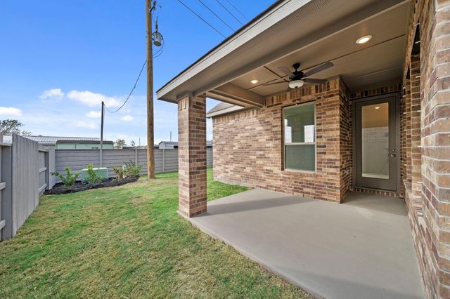 5218 Maple Wood Drive, Manvel, TX 77578