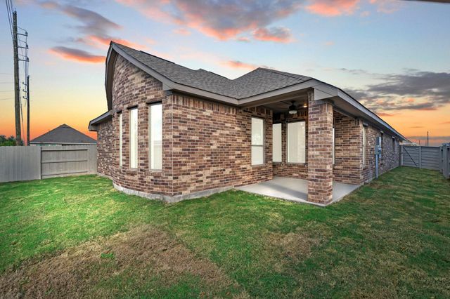 5218 Maple Wood Drive, Manvel, TX 77578