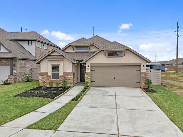 5218 Maple Wood Drive, Manvel, TX 77578