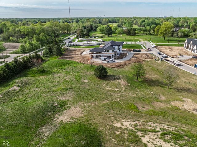 1434 N Asherwood Lane, Carmel, IN 46032