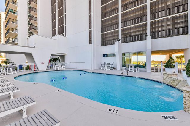 415 E Beach Drive 305, Galveston, TX 77550