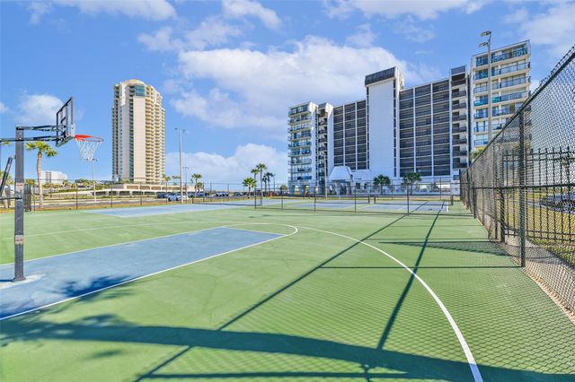 415 E Beach Drive 305, Galveston, TX 77550