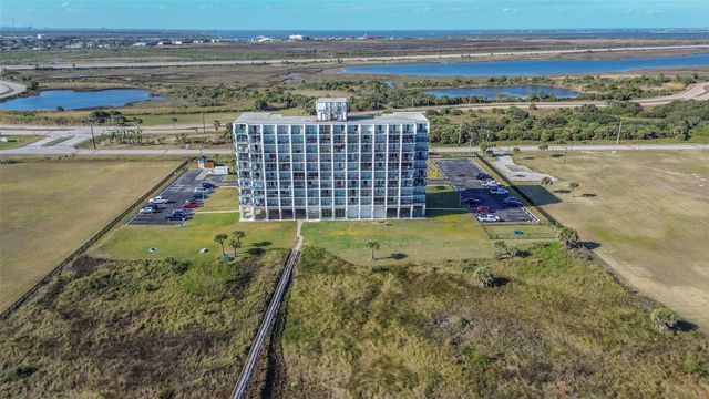 415 E Beach Drive 305, Galveston, TX 77550