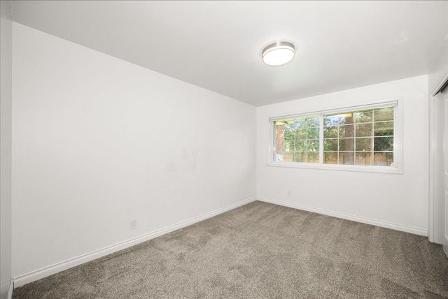 5311 S Perry St, Spokane, WA 99223