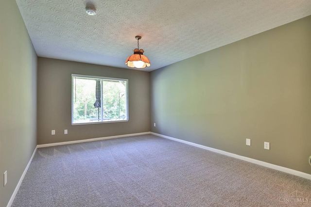 715 Castlegate Lane, Springfield Twp., OH 45231