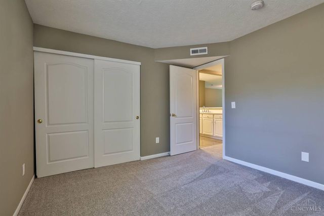 715 Castlegate Lane, Springfield Twp., OH 45231