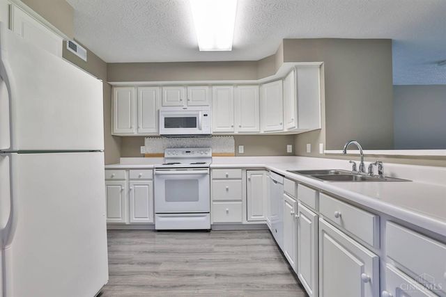 715 Castlegate Lane, Springfield Twp., OH 45231